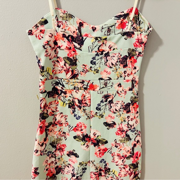 Floral Dress - Picture 4 of 7